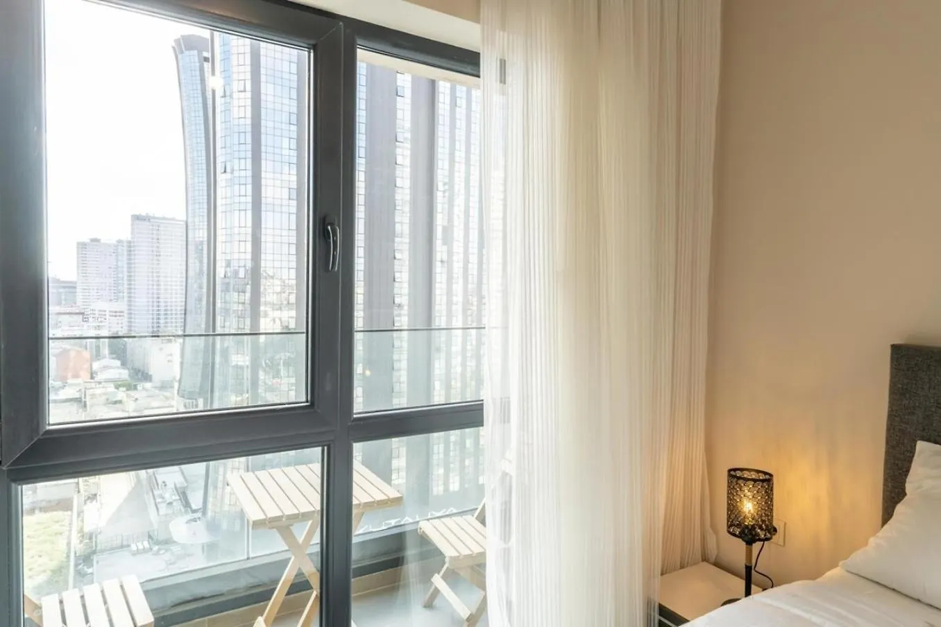 Apartment Peaceful And Private Escape 1-Bedroom Apt Istanbul